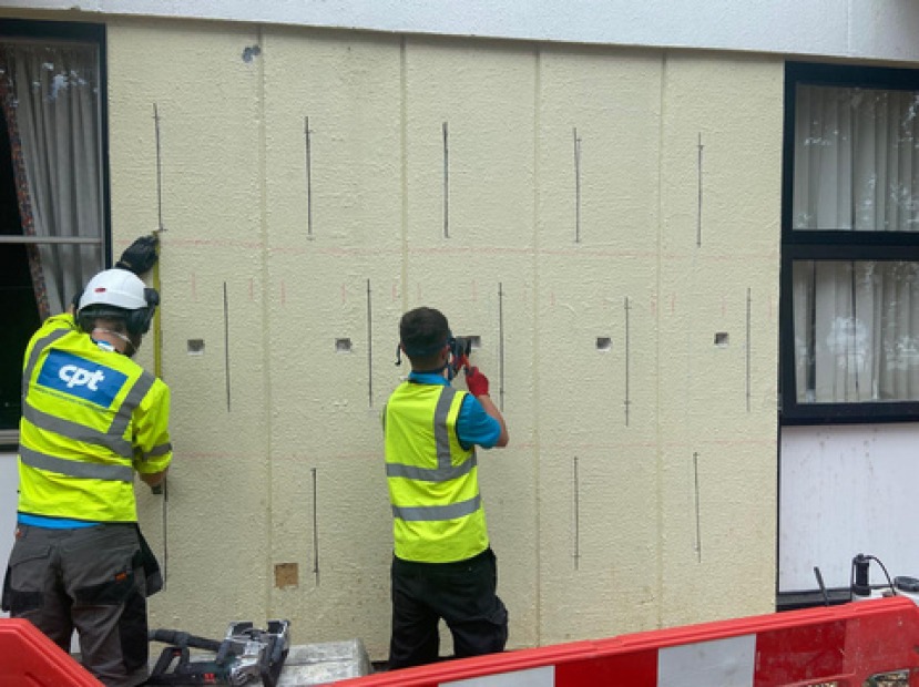 Queen Elizabeth Hospital placing anodes